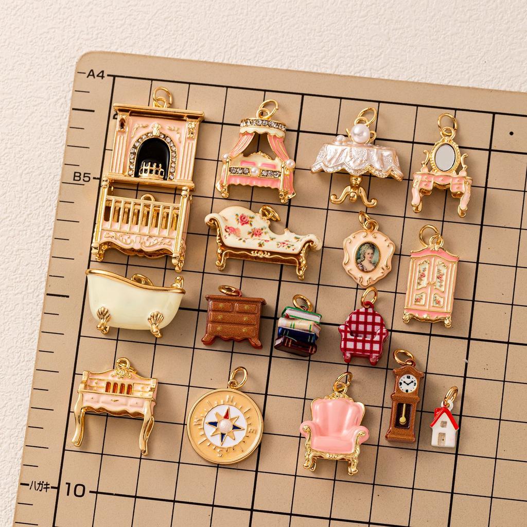 YML&Vintage Mini Furniture Pendants, Bathtub, Sofa, Vanity, Fireplace, DIY Alarm Clock, Charm Bracelet, Necklace Accessories