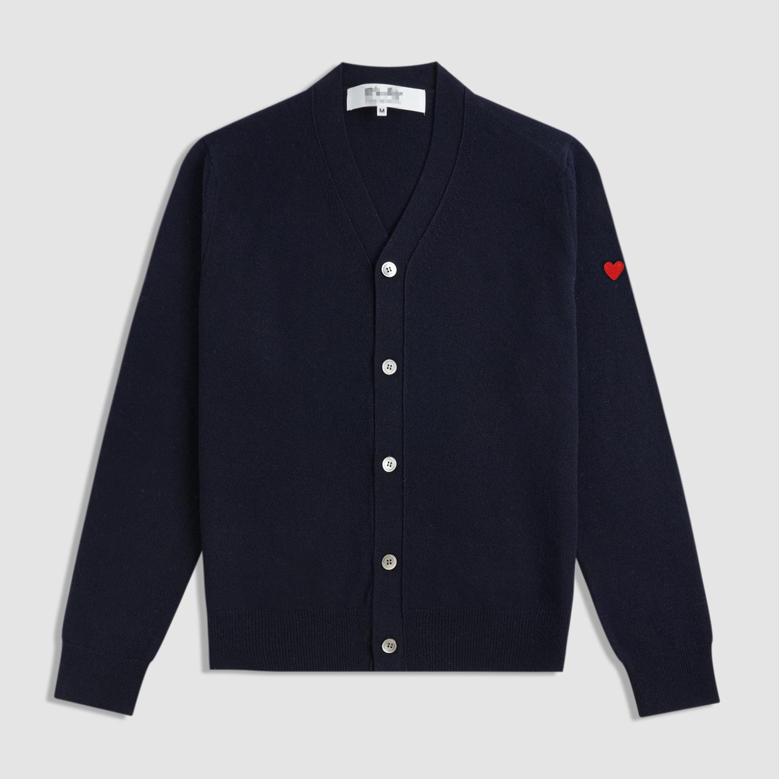 

Вовняний кардиган CDG PLAY з V-подібним вирізом і серцем M темно-синього кольору