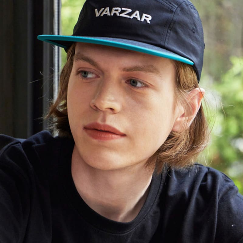 

VARZAR Logo Two-Tone Camp Cap Black FREE
