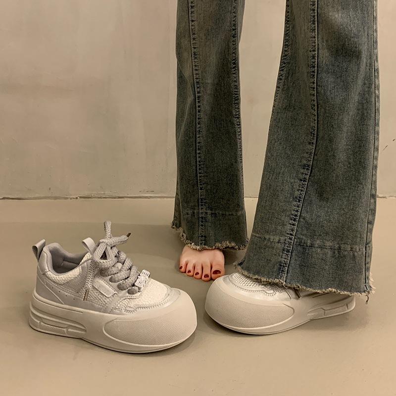 thick-soled muffin little white shoes women's height-increasing niche board shoes 2025 super hot new spring and summer casual sports shoes