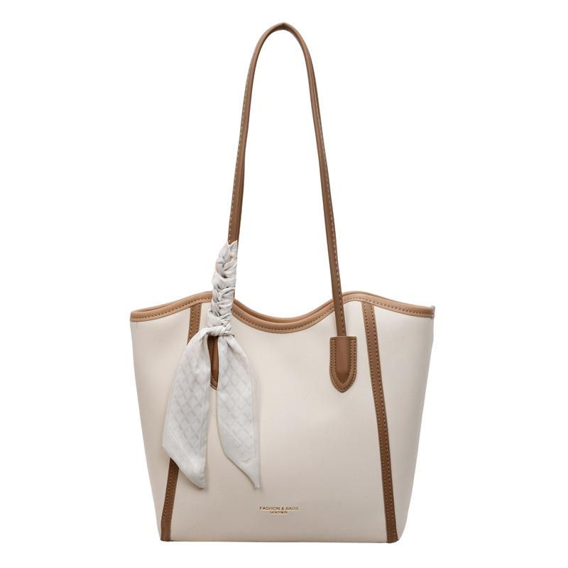 Women's Large Winter Tote Bag 2025: Versatile Casual Shoulder Bag for College and Commuting.