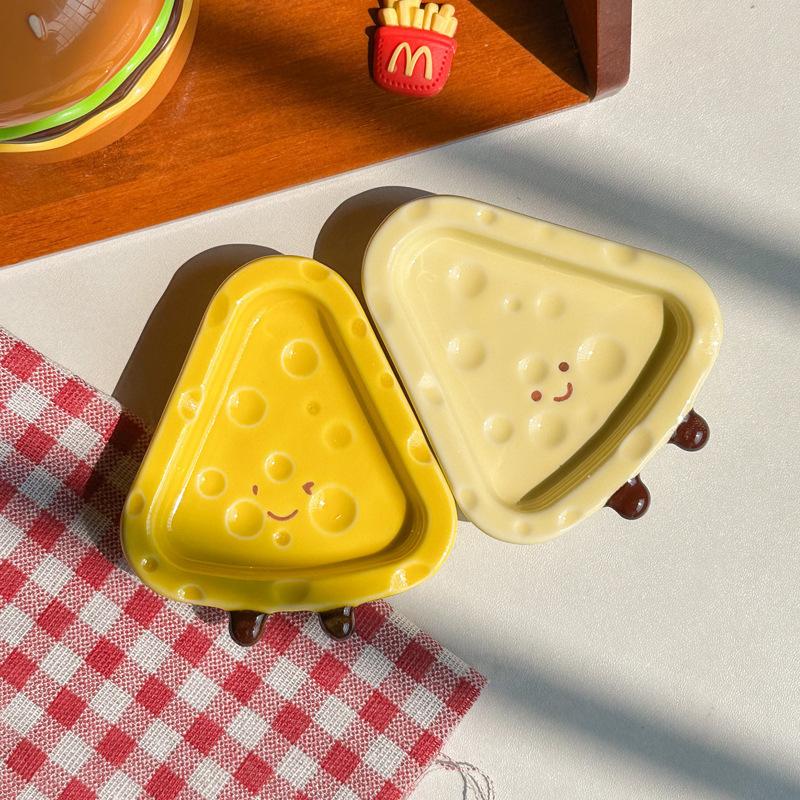 High Value Underglaze Color Household Seasoning Dish Cute Cheese Ceramic 4 Inch Small Plate Cute Soy Sauce Vinegar Plate Material Plate