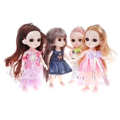 Bambole e peluche – Bambole