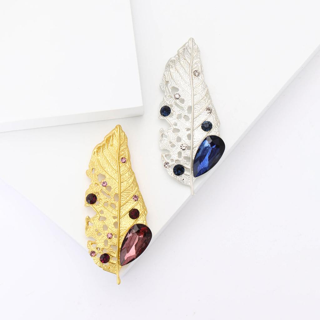 Crystal Leaf Badge for Women Unisex Wormholes Leaves Plants Party Office Brooch Pins Gifts