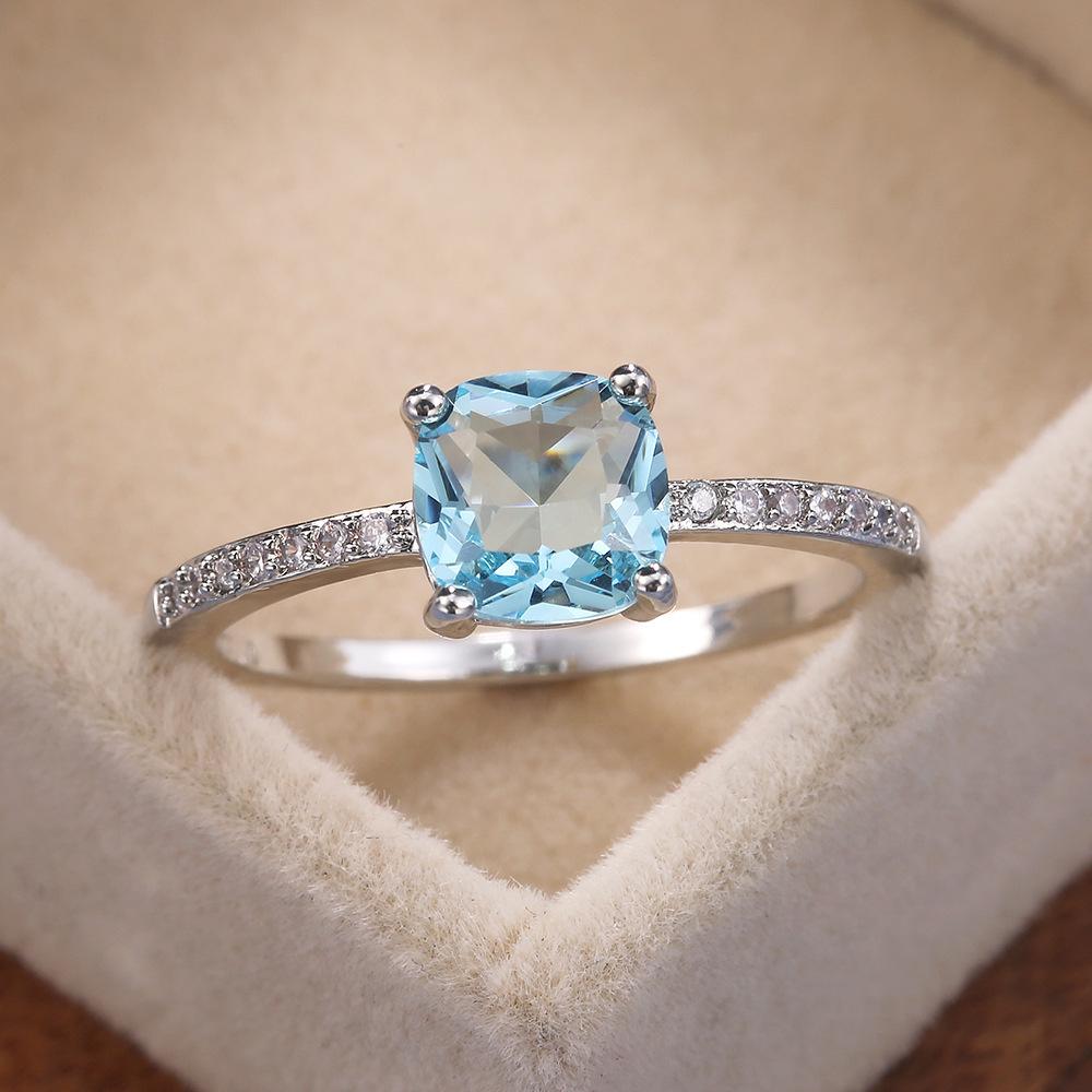 Blue Cube Zircon Ring Fashionable and Elegant High End Women's Bridal Wedding Luxury Personalized Jewelry Accessories