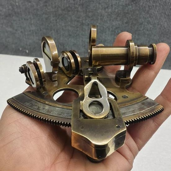 7.62 Cm Brass Kelvin Hughes Sextant London 1937 Marine Navigational Instrument Wedding Anniversary Birthday Christmas Fathers Mothers Gift