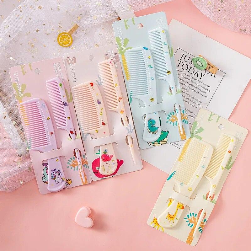 2 piezas/set Peine de peluquería lindo para niños Peine de cola puntiaguda antiestático para niñas Peine para el cabello con forma de fruta de fresa Peine para el cabello de niños