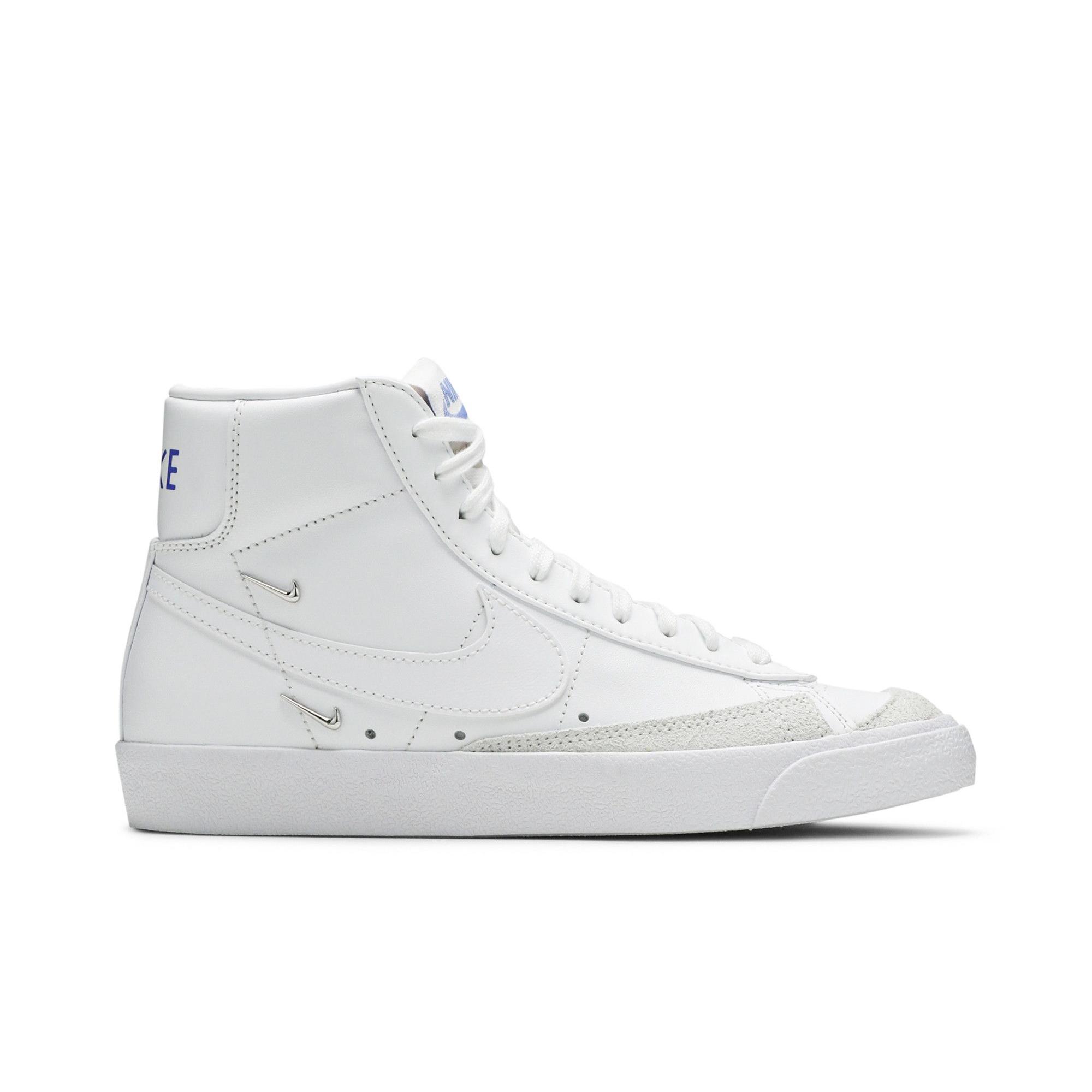 Nike Womens Blazer Mid `77 SE