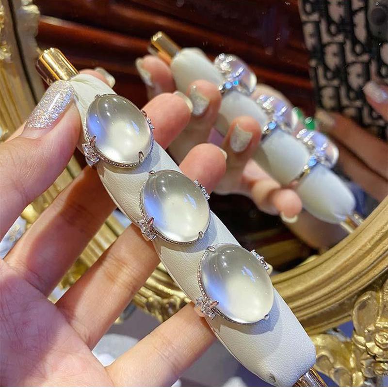 Nový produkt Vložený Velké holubí vejce Oválný Chalcedonový Prsten Otevírací Nastavitelný Lesk Průsvitný Kouzlo Jednoduché Dámské Šperky