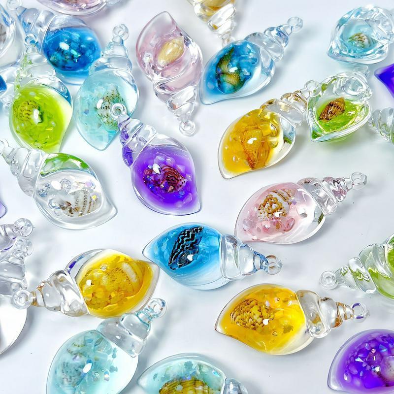 **Siedmiokolorowy Świecący Ślimak Brelok i Wisiorek Biżuteria**