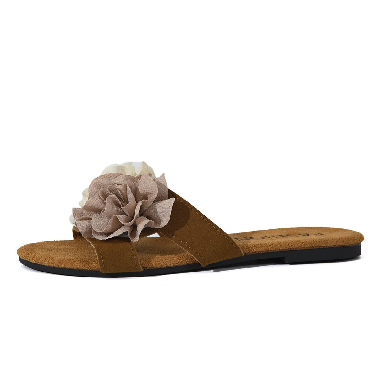 

French flat-bottomed flower slippers women s shoes wear 2025 new summer round head holiday cool slippers 43 темно-коричневого