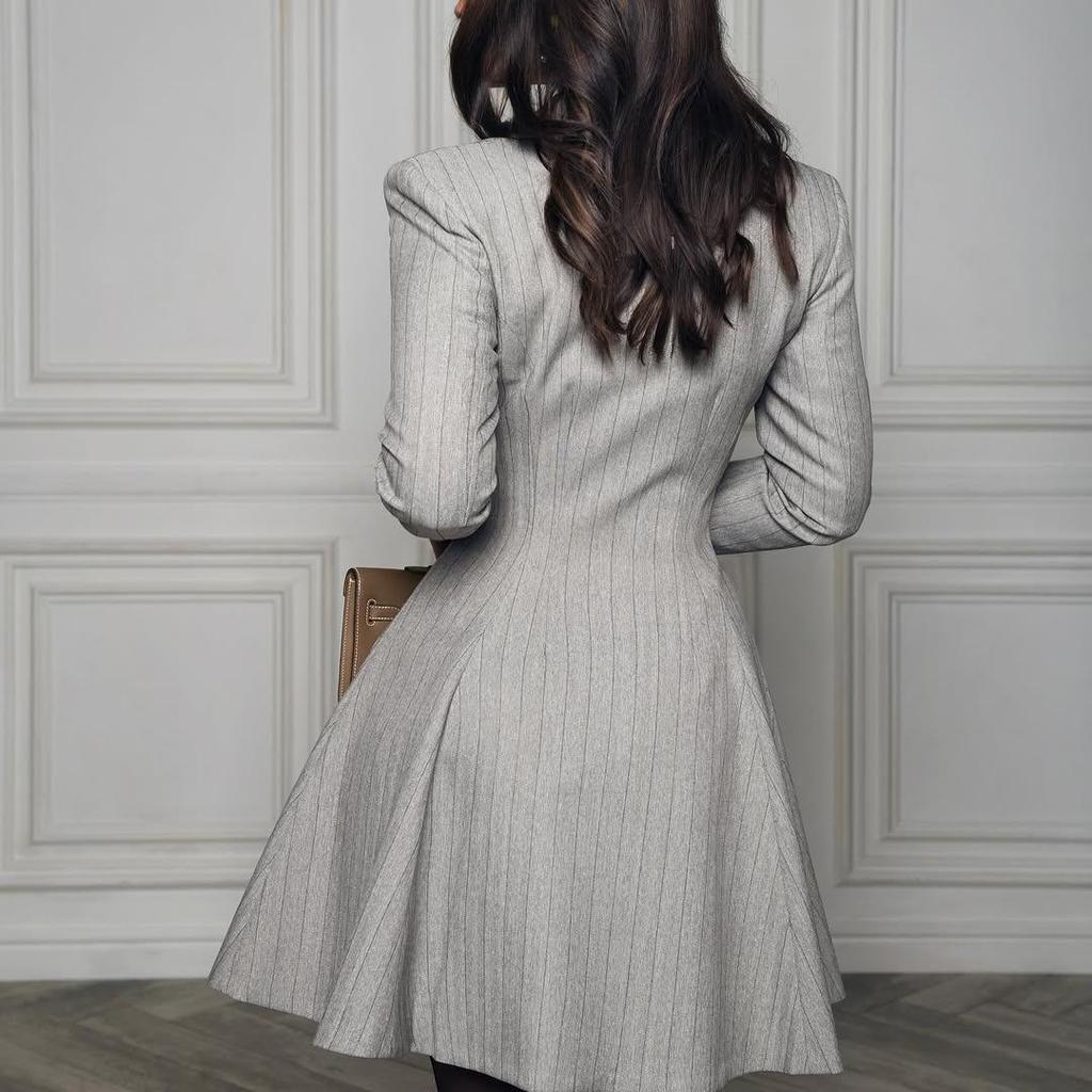 2025 Herbst/Winter Vielseitiger Knopf-Strickjacken-Anzug-Kleid