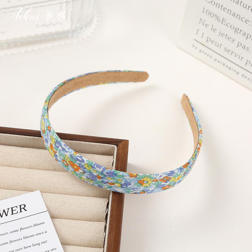 Korean Style Wide Brim Headband: Summer Solid Color Hair Accessory for Women