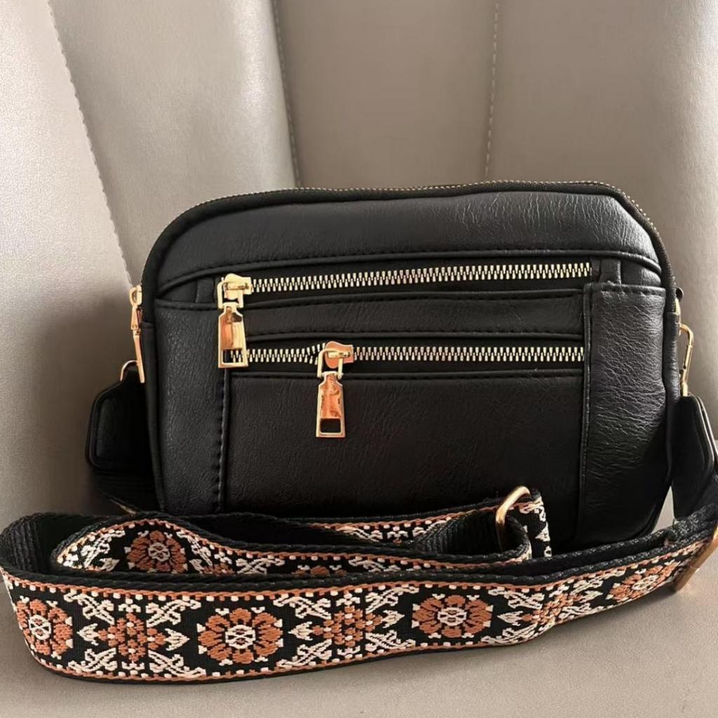 Borsa Quadrata Piccola Ricamata con Tracolla Larga Stile Etnico Boemo Borsa a Spalla Casual Versatile Borsa a Tracolla da Donna