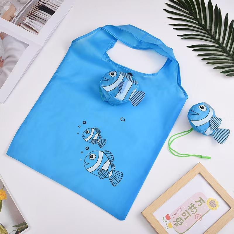 Sevimli Tropikal Balık Katlanabilir Alışveriş Çantası Büyük Kapasiteli Süpermarket Alışveriş Çantası Taşınabilir Yeniden Kullanılabilir Çevre Dostu Çanta Saklama Çantası
