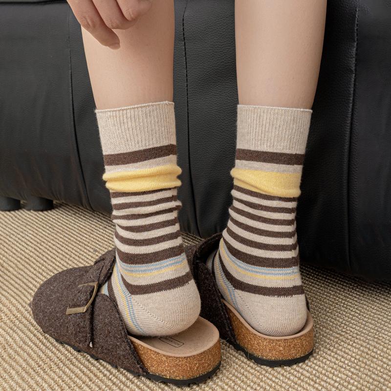Women'S Autumn And Winter  Retro Style Striped Seamless Layered Socks