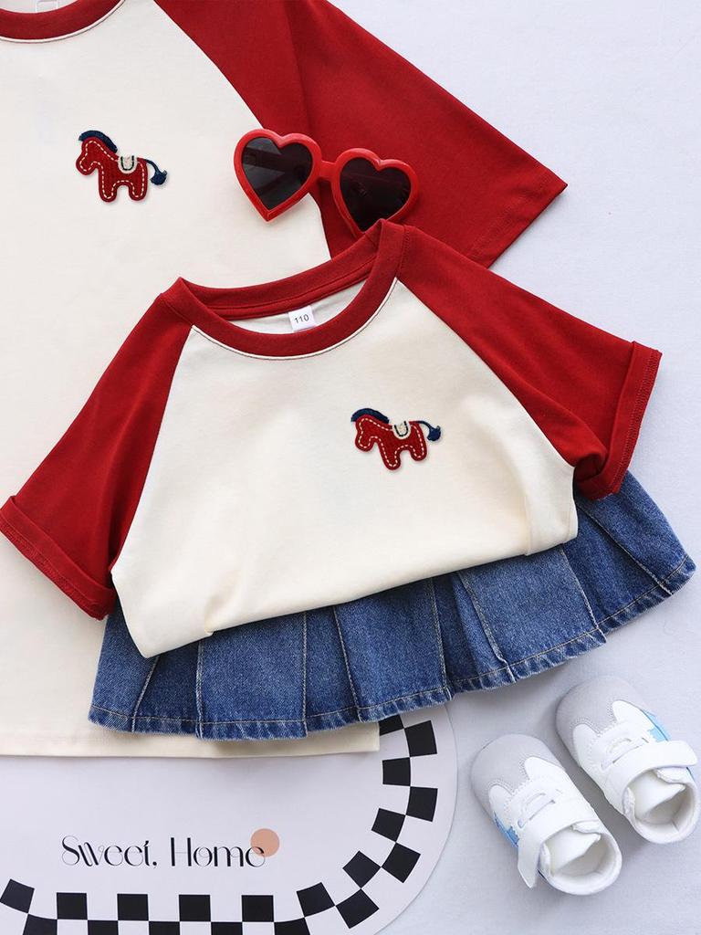 Embroidered Year of the Horse Family Tees: Stylish Parent-Child Matching T-shirts for Mother and Son