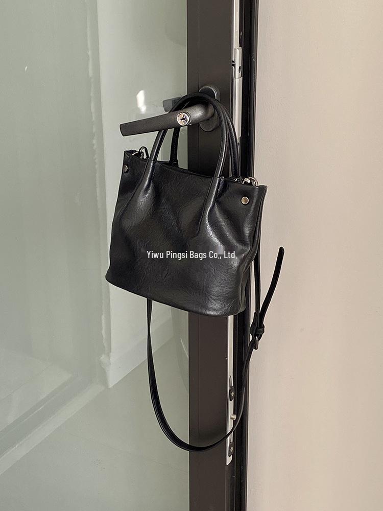 2025 Women's Retro Versatile Bucket Handbag - Casual, Handheld, Shoulder, Crossbody