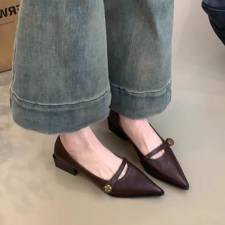 Soft leather version~ retro shallow mouth high heels women's camellia one-word buckle thick heel single shoes pointed temperament Mary Jane shoes