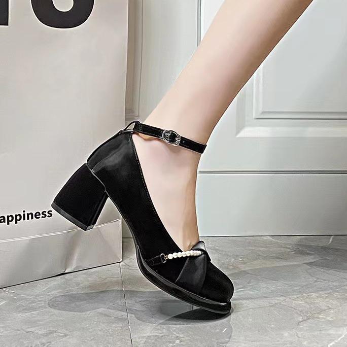 Mary Jane high heels women's 2024 new summer one-word buckle French retro versatile temperament thick heel single shoes