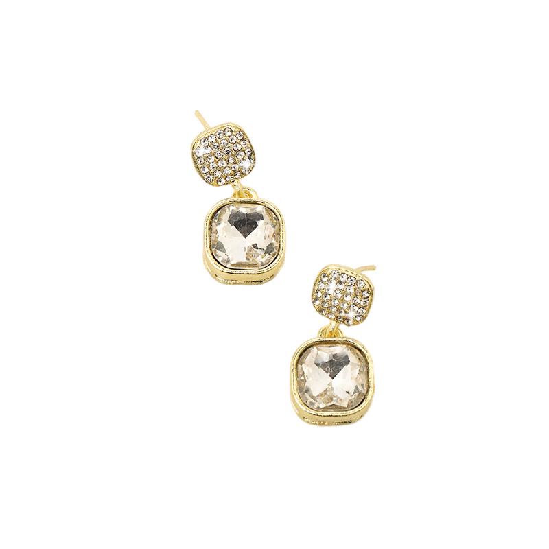 S925 Sterling Silver Square Zircon Diamond Stud Earrings: Elegant, Luxurious, Versatile Fashion Accessory