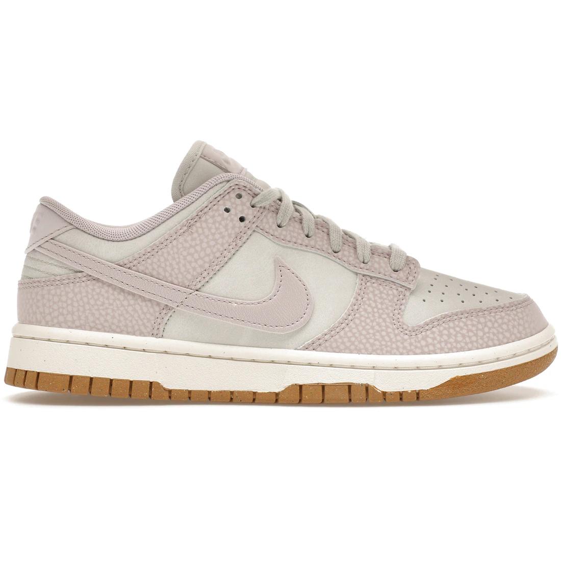 

Sneaker Nike Dunk Low PRM Next Nature Platinum Violet (Women s)(FN6345-001) 40