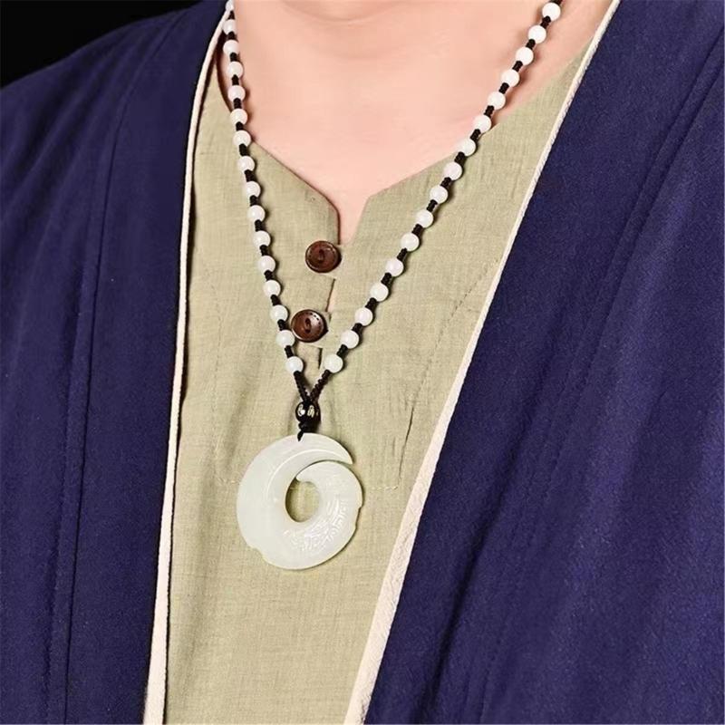 Delicata collana con ciondolo in ossidiana, gioiello da collo alla moda, girocollo, ornamento per l'uso quotidiano, appuntamenti e feste.