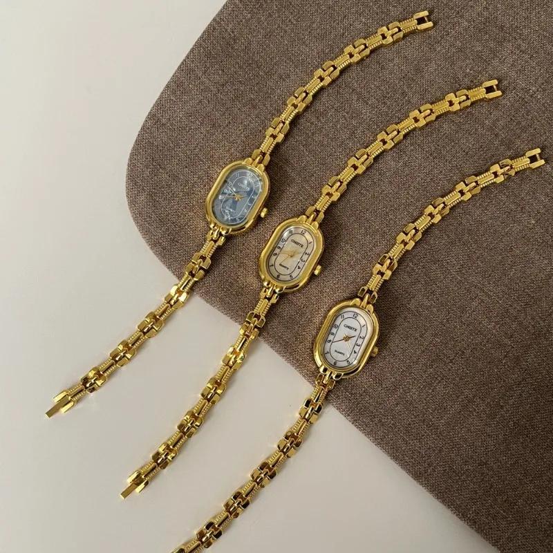 New Retro Gold Bracelet Women's Watch Light Luxury Ladies Wristwatch Fashion Waterproof Women's Quartz Watches Montre Femme