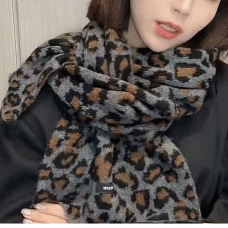 Autumn & Winter Retro Leopard Print Knitted Scarf Women's Korean Style Preppy Warm High-End Neck Warmer & Shawl