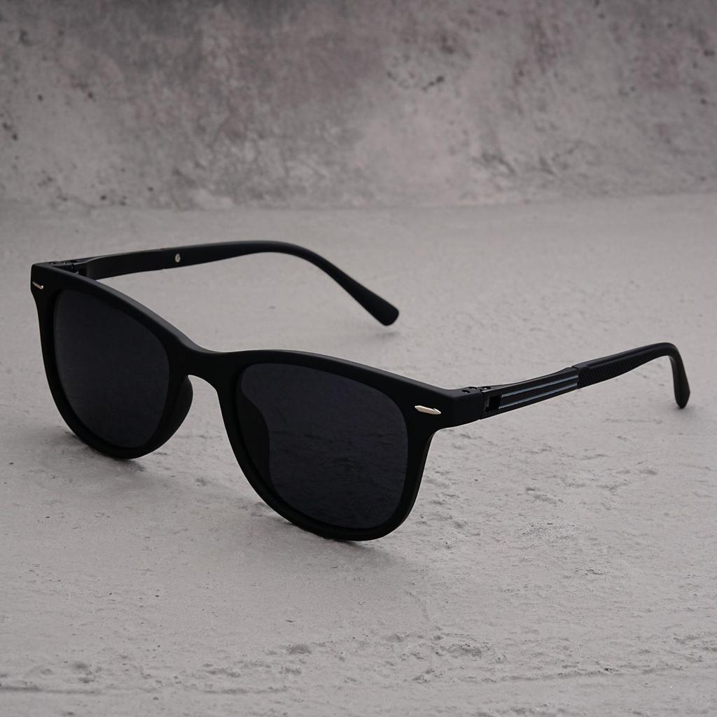 Retro Classic Polarized Sunglasses with Square Frame and Rivet Design