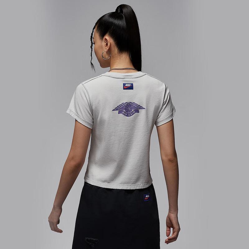 Nike Jordan Women s Flight Graphic Short Sleeve Tee S