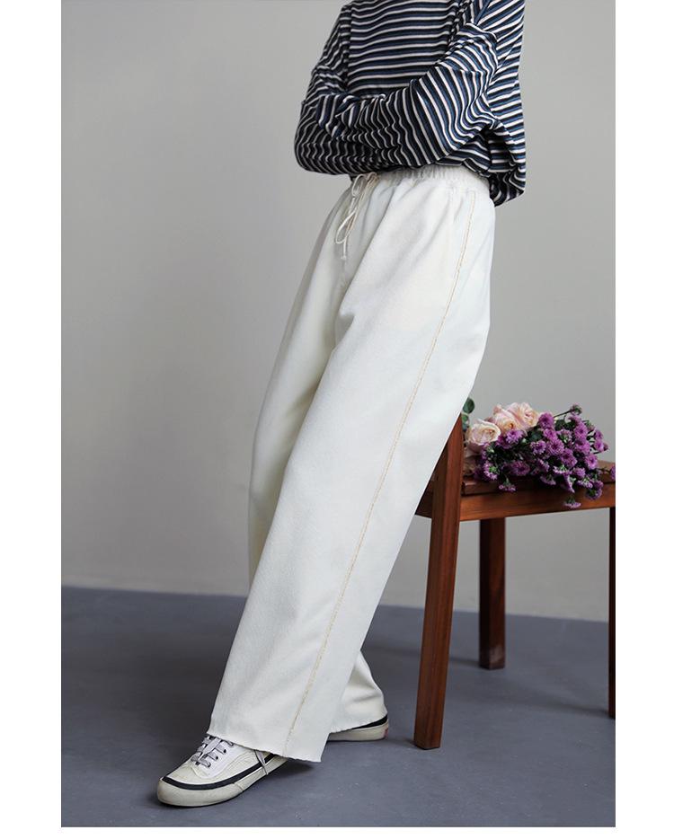 

Artistic Retro White Knit Corduroy Casual Sweatpants with Elastic Waist & Drawstring Large теплим білим кольором