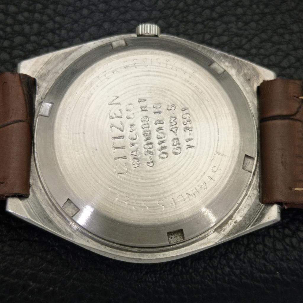 VINTAGE CITIZEN AUTOMATIC 8200 JAPAN MENS RED COLOR DIAL WATCH a702781-1 R210-a702781