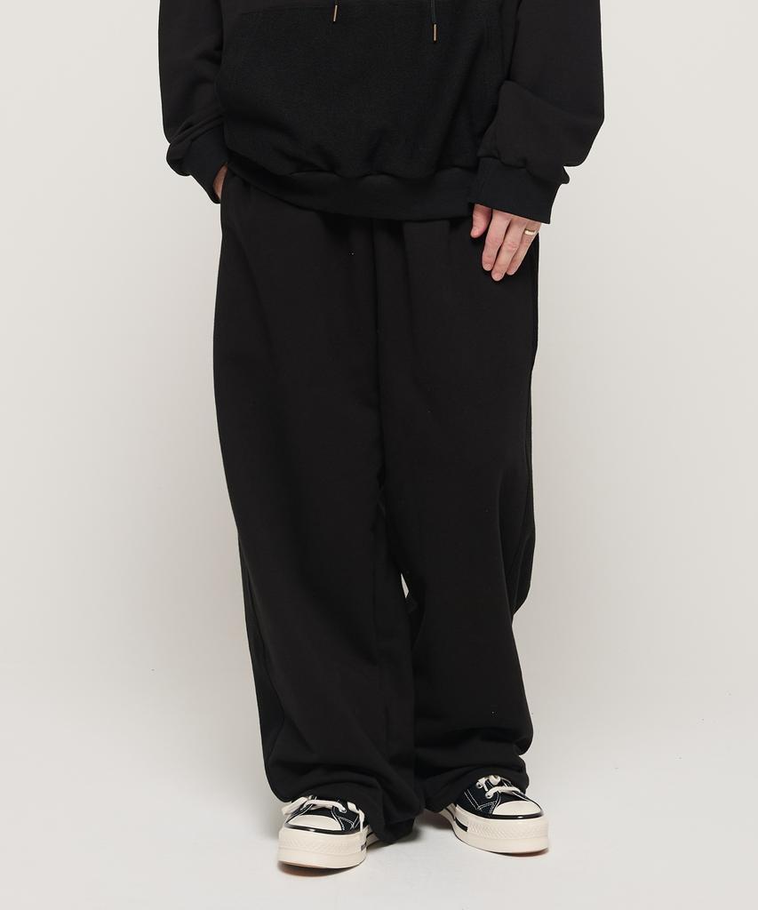 CARGOBROS Y2K Style Basic Oversized Training Pants (Black)