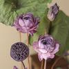 Decoração de casa – Flores e coroas artificiais