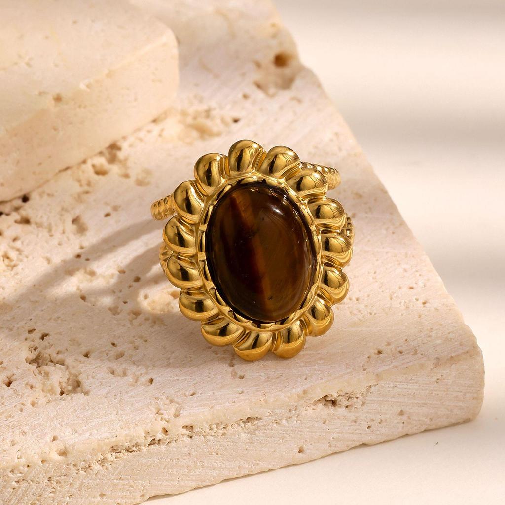 Elegant Gold Floral Ring - French Luxury & Versatile Hong Kong Style Stainless Steel Design