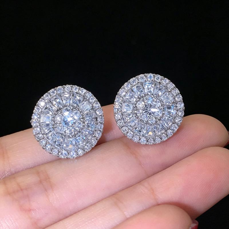New simple earrings, versatile round stud earrings, neutral style commuting daily niche accessories
