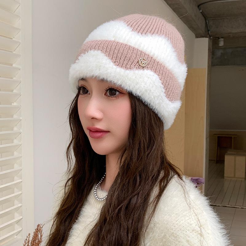Autumn and winter hats women's trendy and versatile fashion plush wool hats winter cycling warm contrasting knitted hats