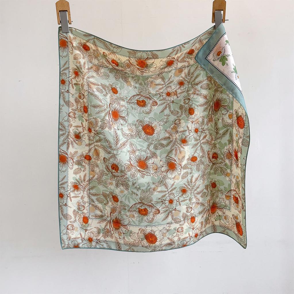 Small Fresh Fashion Literary Temperament Small Square Scarf Spring and Summer Fashionable Versatile Neck Small Scarf Age-reducing Scarf Shawl