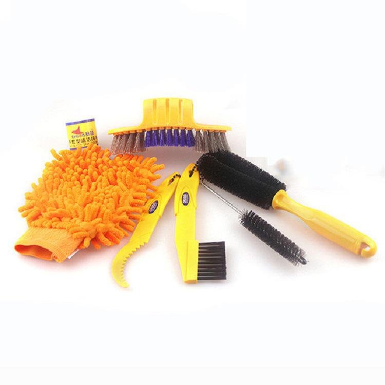 

Набор для чистки велосипедной цепи: Трехсторонняя щетка и набор инструментов для ухода One Size