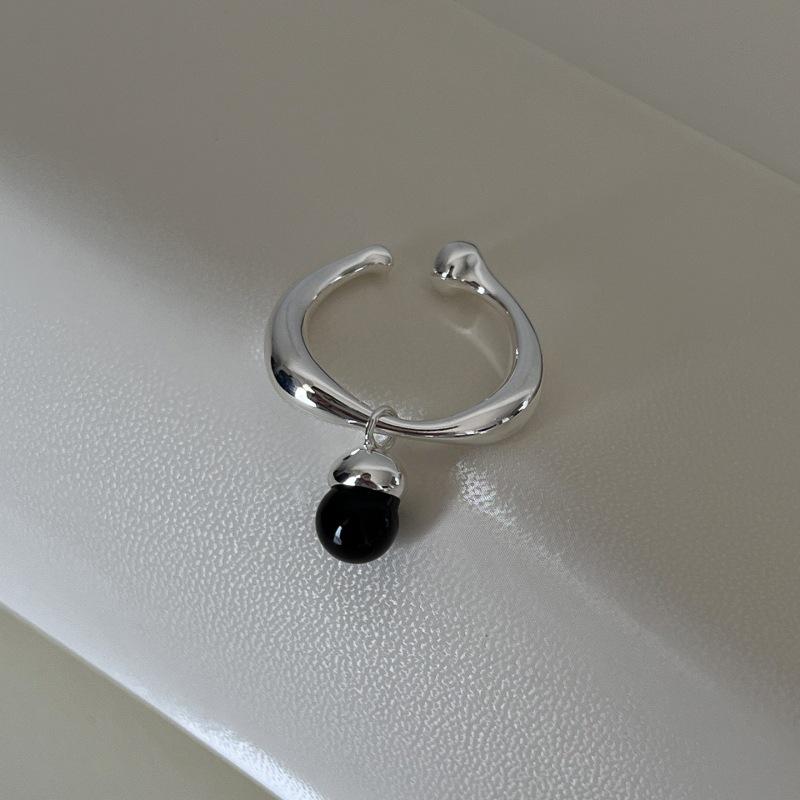 Elegant Black Bead Open Ring for Women - Simple Fashionable Statement Index Finger Jewelry