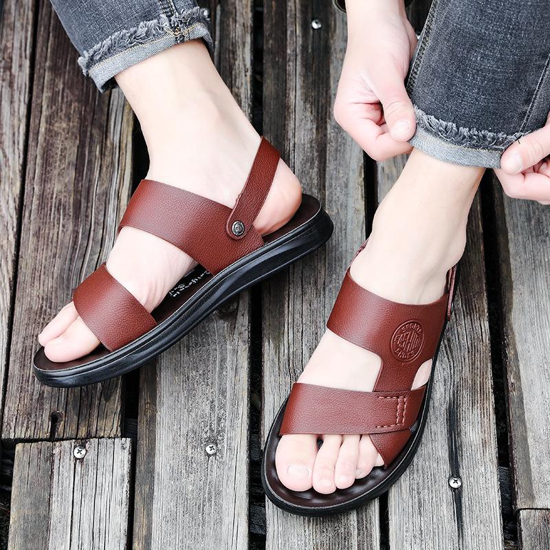 Men's Sandals Summer Leather Soft-soled Non-slip Beach Shoes 2025 New Casual Dual-purpose Outer Wear Cool Slippers