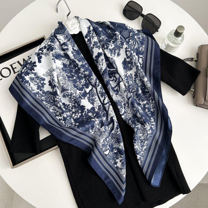 Black and White Animal Print Faux Silk Twill Scarf - 90x90CM Autumn/Winter Shawl for Women