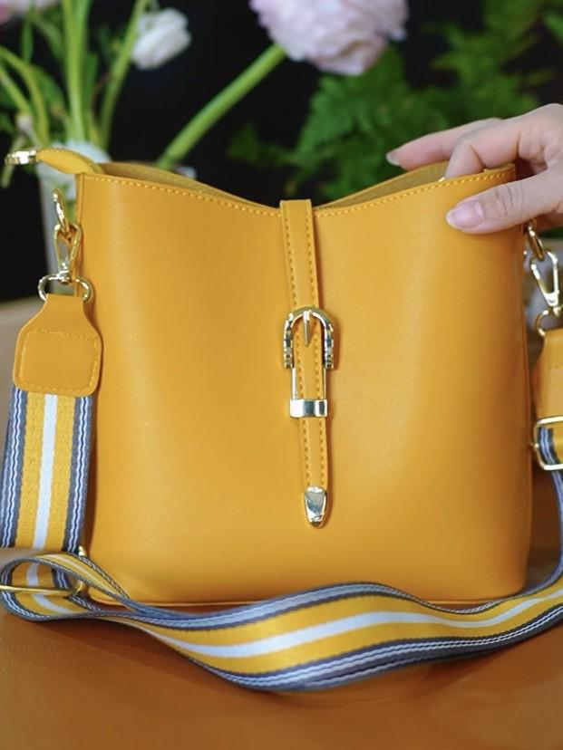 2025 Autumn Versatile Ladies' Fashion Textured Single Shoulder Crossbody Bucket Bag