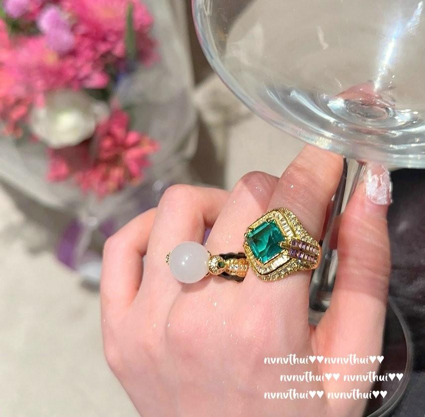 Lychee Frozen White Chalcedony Honeycomb Gemstone Ring Vintage Plated 18K Gold, Iris Purple Large Carat Zircon Ring