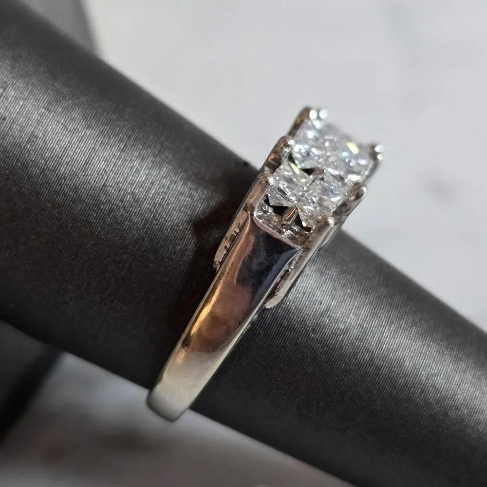 New Design Shiny Square Zircon Ring for Women, 925 Silver Plated Fashion Jewelry, Ideal Anniversary Gift & Daily Wear