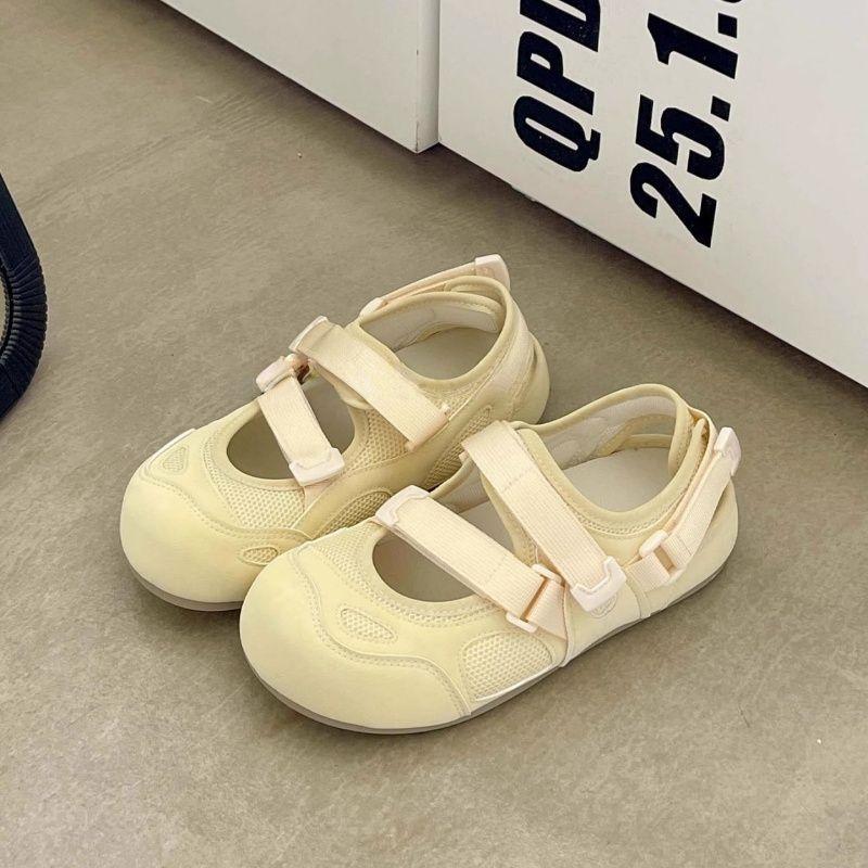 Wasteland wind sports hollow bag head sandals women's summer breathable new little white shoes with skirt single shoes
