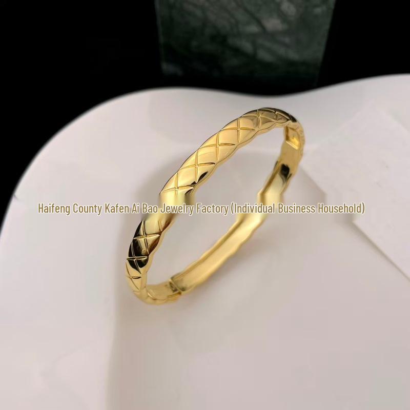Seiko Argyle Pattern Fragrant Bangle: Cold Style Fashion Couple Bracelet