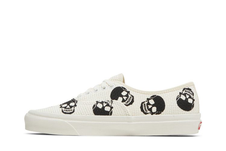 Men's Sneakers Vans Authentic 44 DX Needlepoint Skulls Needlepoint/White/Black