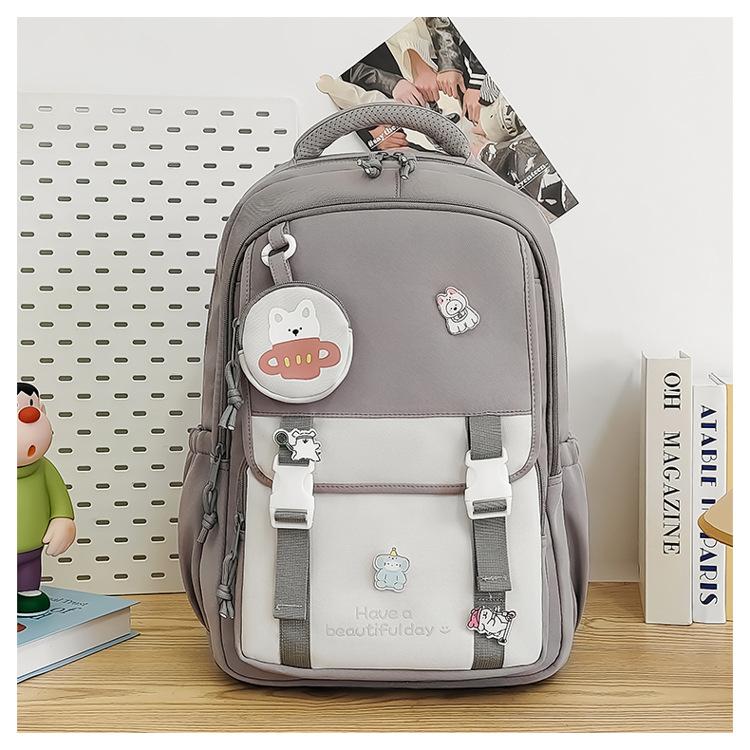 The New Schoolbag Is Breathable and Burden-reducing Spine Protection for Grades 3 To 6. Large-capacity and Lightweight Schoolbags Are Niche